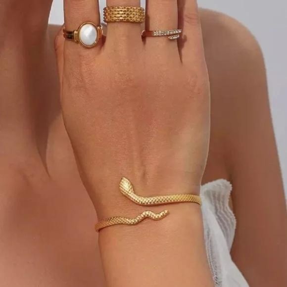 NEW 18K GOLD SNAKE BANGLE CUFF BRACELET, NICE BRACELET, CUTE BRACELET - Picture 3 of 7